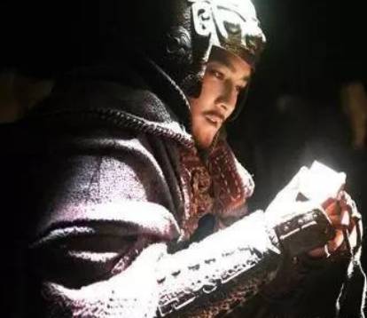 历史上的十面埋伏究竟是什么样的 韩信是怎么打败项羽的十万大军的