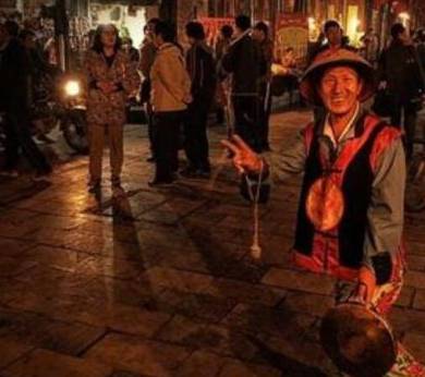 古代打更都是在半夜敲锣打鼓的 古人这么做会不会扰民