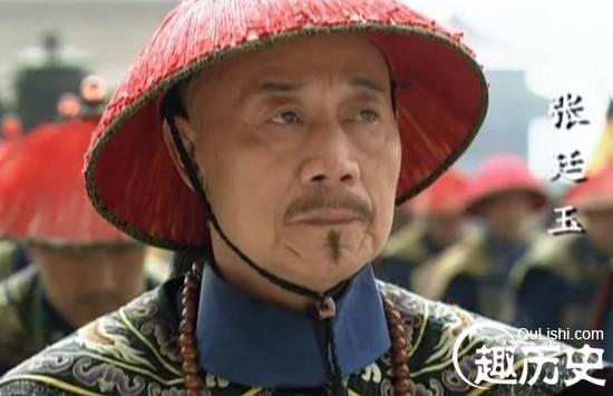 乾隆继位后如何收拾雍正安排的两位辅助老臣？