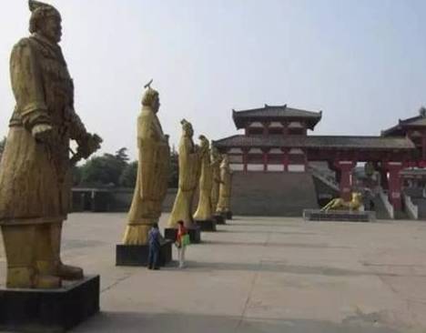 秦始皇当初收天下兵器铸造十二铜人 它们最后都去了什么地方