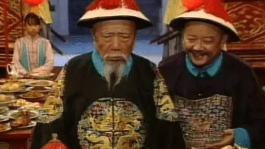 刘罗锅告老还乡,乾隆却说“宫灯歪了”