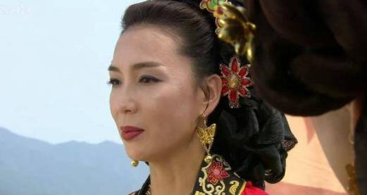 述律平一生传奇,为何晚年被幽禁?