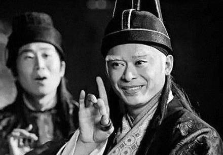 古代太监和宫女相比 皇帝为何喜欢用太监贴身伺候