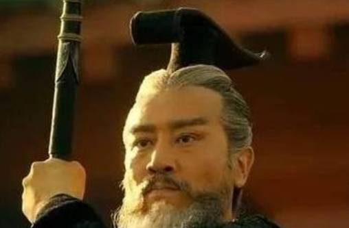 曹操起兵的时候选陈留是为什么?