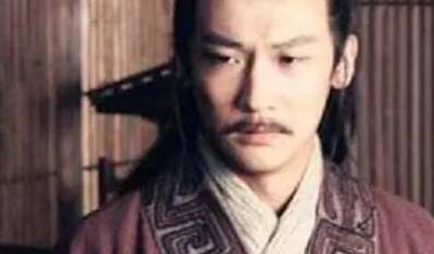 扶苏手握三十万秦军，为什么看到秦始皇的圣旨就自杀？