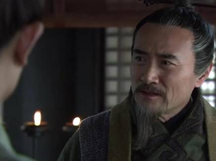 刘备在托孤的时候 刘备为何将兵权交给李严而不是诸葛亮