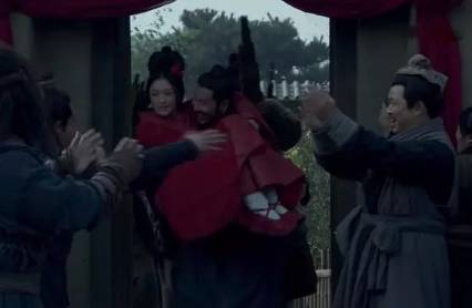 吕雉年轻美貌，为什么嫁给比她年长很多的刘邦？
