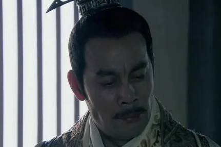 韩信被贬后,为何樊哙还是对他跪拜迎送?