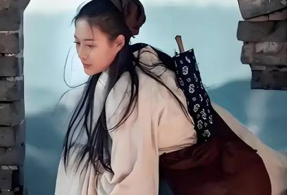 孟姜女姓名之谜：从“孟”字排行到文化符号的演变