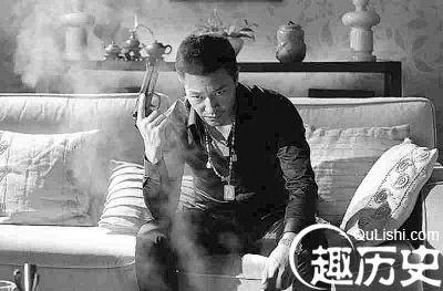 《谜砂》第9集剧情介绍 智警官亲身冒险