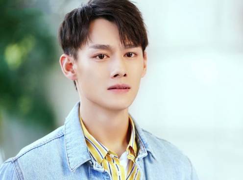 《走进你的记忆》易明君是谁演的？最后跟谁在一起？
