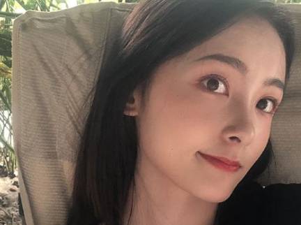 《全世界最好的你》饰演辛梓丹的人是谁 签约的是哪一个公司