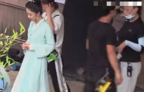 《锦心似玉》谭松韵饰演的是谁?与男主差16岁CP十足