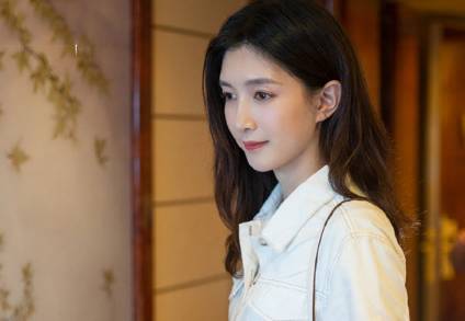 《三十而已》王漫妮喜欢谁?王漫妮会和谁在一起