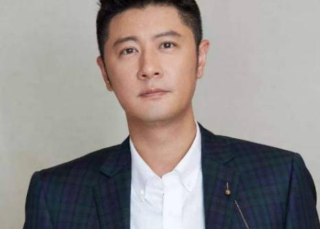 《亲爱的自己》导演是谁 他的代表作品有哪些
