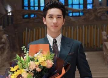 《流光之城》许魏洲饰演的是谁？同名小说改编而来