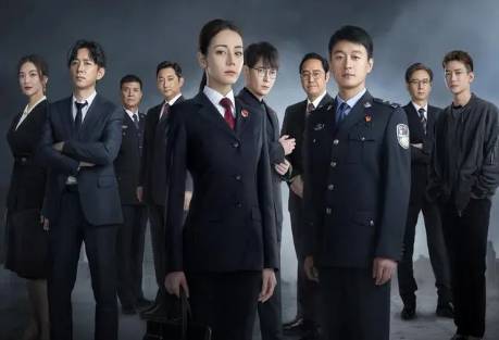 《公诉精英》余丁导演的新作，有哪些看点？