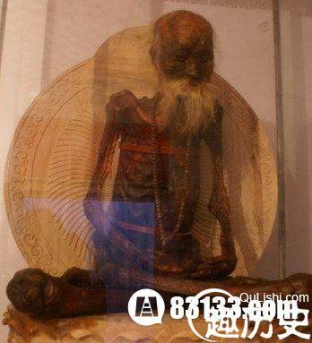 200多岁的高僧木乃伊出土 涅槃成佛让人惊艳