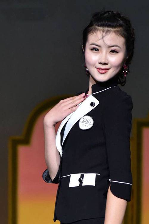 朝鲜年度时装秀 重现”香奈儿60年代风格【图】