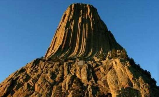 美国魔鬼塔:传说中的外星人基地