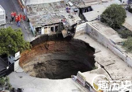 令人叹为观止的十大“上帝之眼” 智利铜矿坑