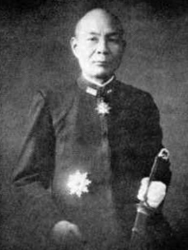 日本海军中将宇垣缠的简介：有