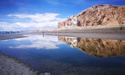 纳木错:中国海拔最高的咸水湖,海拔高达4718千米