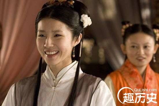 红楼梦莺儿是谁的丫鬟?红楼梦莺儿简介
