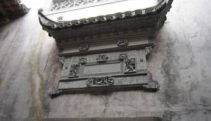 徽州砖雕除了具有一种装饰美外，还可以应用在哪些地方？