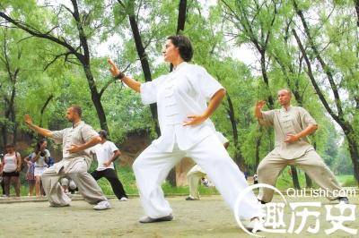 太极拳为什么会迅速风靡大江南北?它有什么用