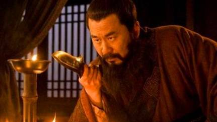 曹操对手下四大将交代了什么?让庞德轻松打败他们