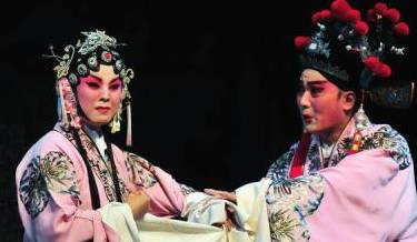 秦腔的滚板形式是什么样子的?有哪些特色之处?