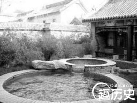 揭秘：慈禧生活秘密事 洗澡洗脚要四个宫女待候