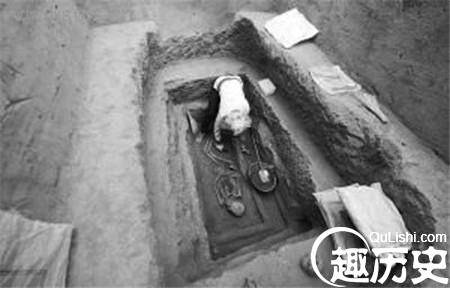 大河口西周墓地千年前宝器：或可揭开封国之谜