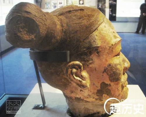 兵马俑之谜:兵马俑的奇异发型竟暗示这个秘密！