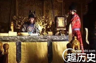 明代亡国时期的奇景：皇帝大臣集体抱着金山哭穷