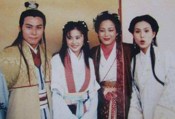 慕容复是鲜卑人，他的家将是汉人，为什么会帮他复国