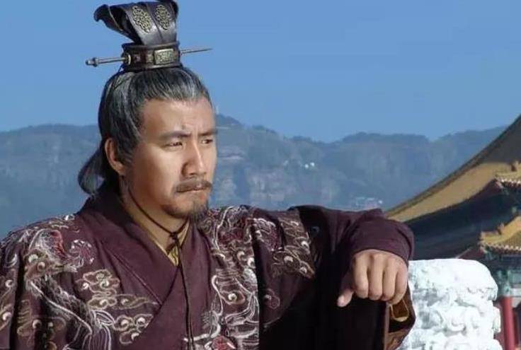 朱椿帮忙，朱棣成功登基，用了哪4个字？