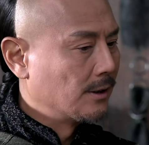于万亭是九王爷吗?身份又是什么样的?