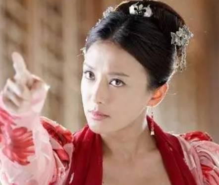 杨应龙是什么身份？是少数民族吗？